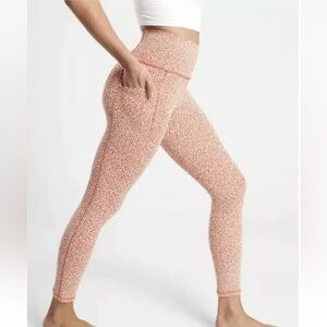 Athleta Salutation Stash Pocket II Textured 7/8 Tight